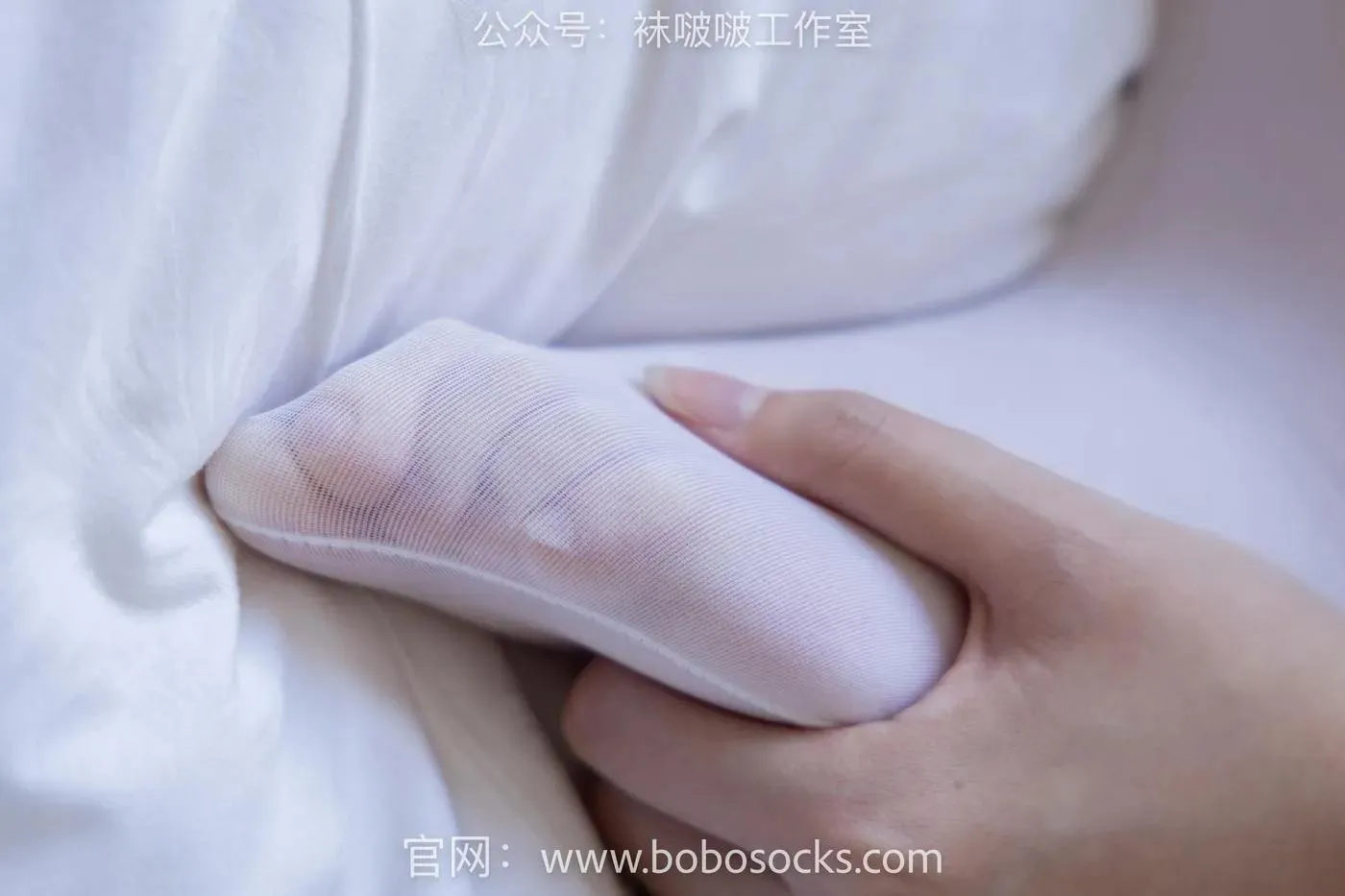 [BoBoSocks袜啵啵]NO.108 小甜豆-皮鞋、厚白丝、踩奶油蛋糕剧情 [137P]插图5